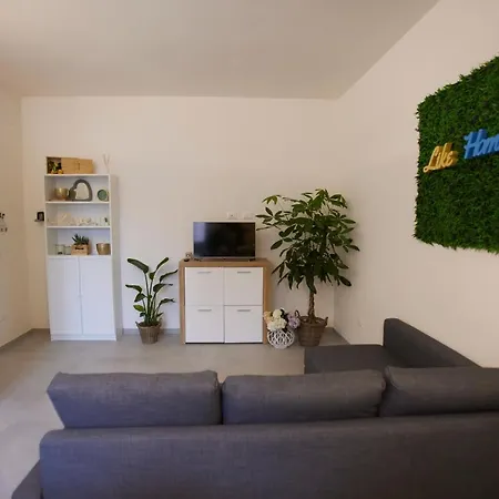 Likehome San -3rooms - 10persone -ferrara Lägenhet *