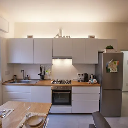 Lägenhet Likehome San -3rooms - 10persone -ferrara Ferrara