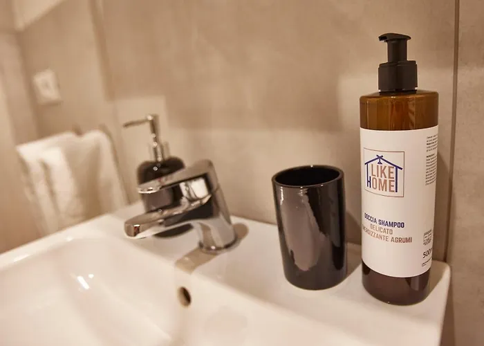 Appartement Likehome San -3rooms - 10persone -ferrara